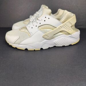 Nike Air Huarache Triple White Flyknit Mesh Youth Big Girl Sneakers Size 7Y